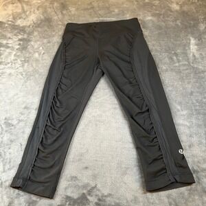 Lululemon Black Crop Leggings Ruched Side Athletic Yoga Pants Womens size 4